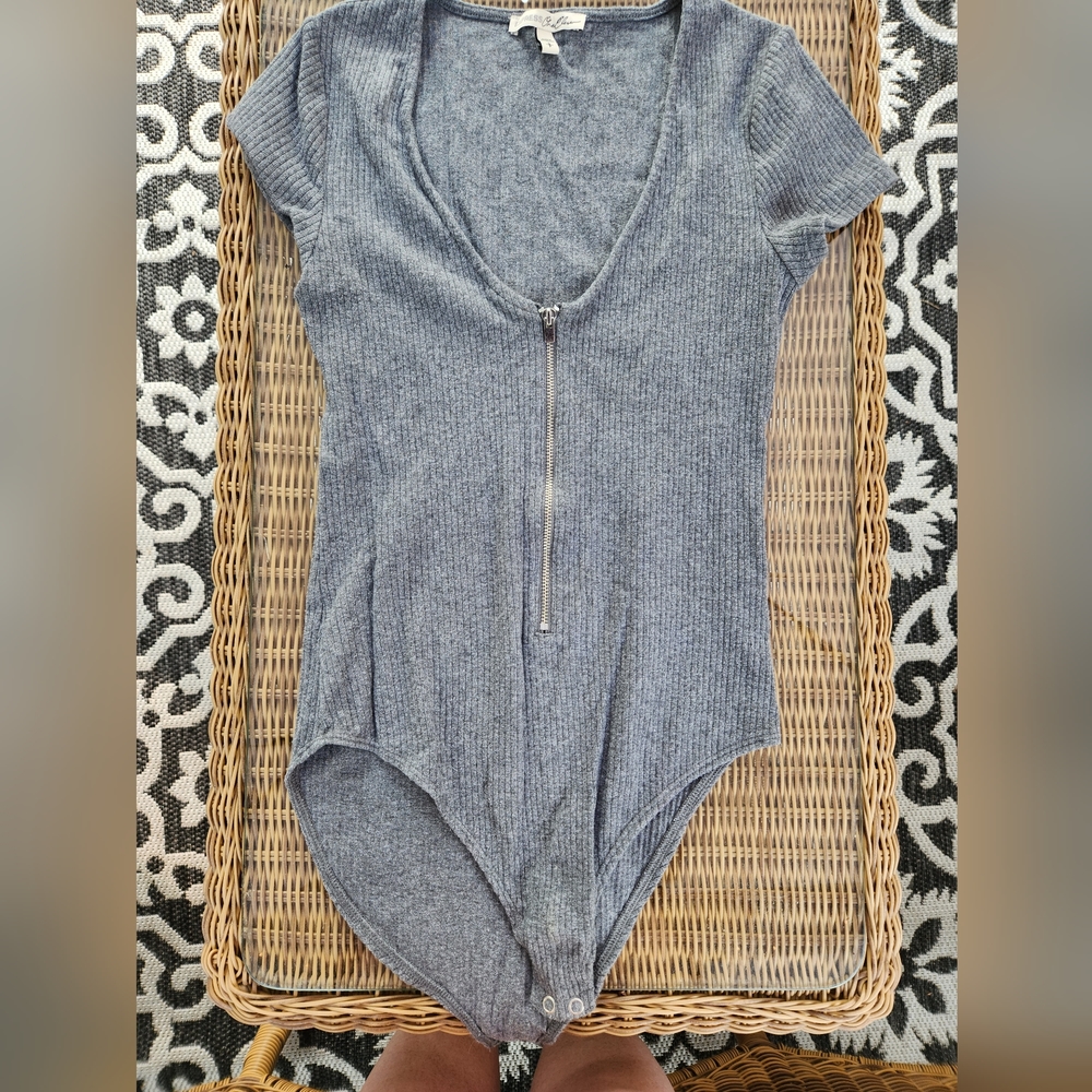 Express size small gray body suit